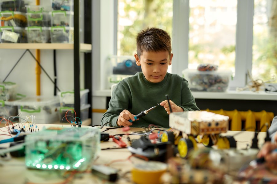 STEM toys for kids