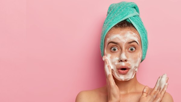 woman-washing-face