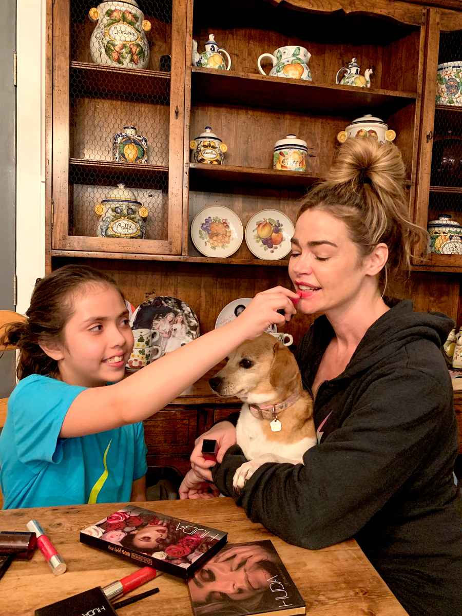 1 Denise Richards makeup with daughter