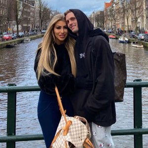 Aaron Carter Announces Girlfriend Melanie Martin Is Pregnant