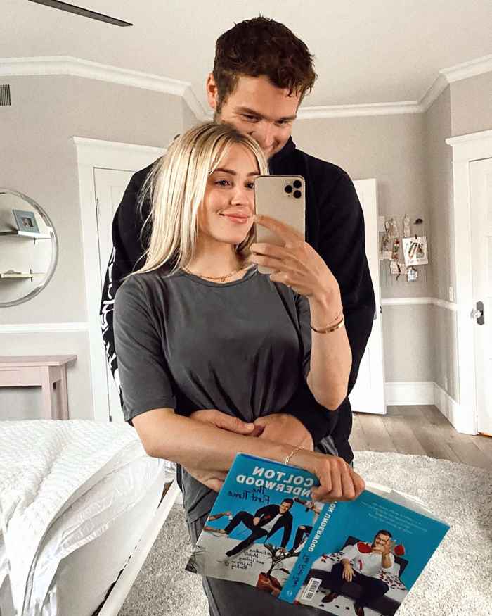 ‘Bachelor’ Alum Cassie Randolph Jokes About Colton Underwood’s Selfie Skills, Says She’s ‘Proud’ of Him and His New Book