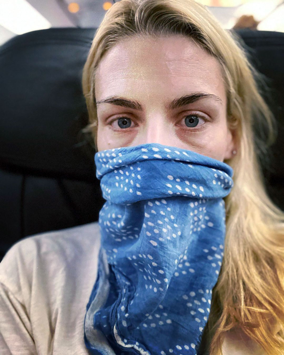 Celebs Making Their Own Face Masks - Busy Philipps