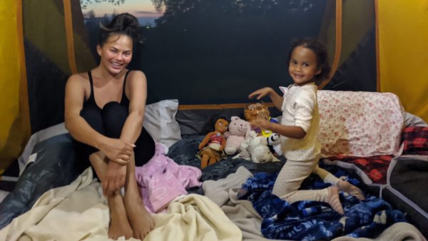 Chrissy Teigen Takes Daughter Luna Backyard Camping During Quarantine