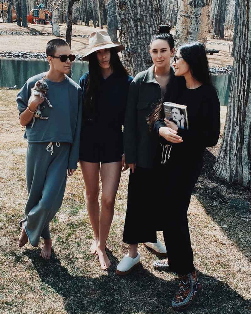 Girl Power Demi Moore Instagram Demi Moore and Bruce Willis in Quarantine With Their Family