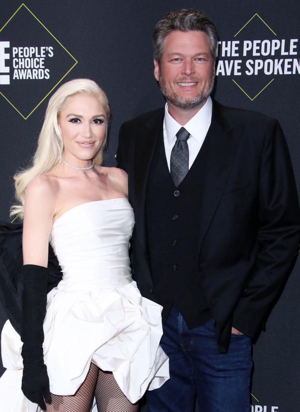 Watch Gwen Stefani Shave Jimmy Fallon&rsquo;s Initials Onto Blake Shelton&rsquo;s Head