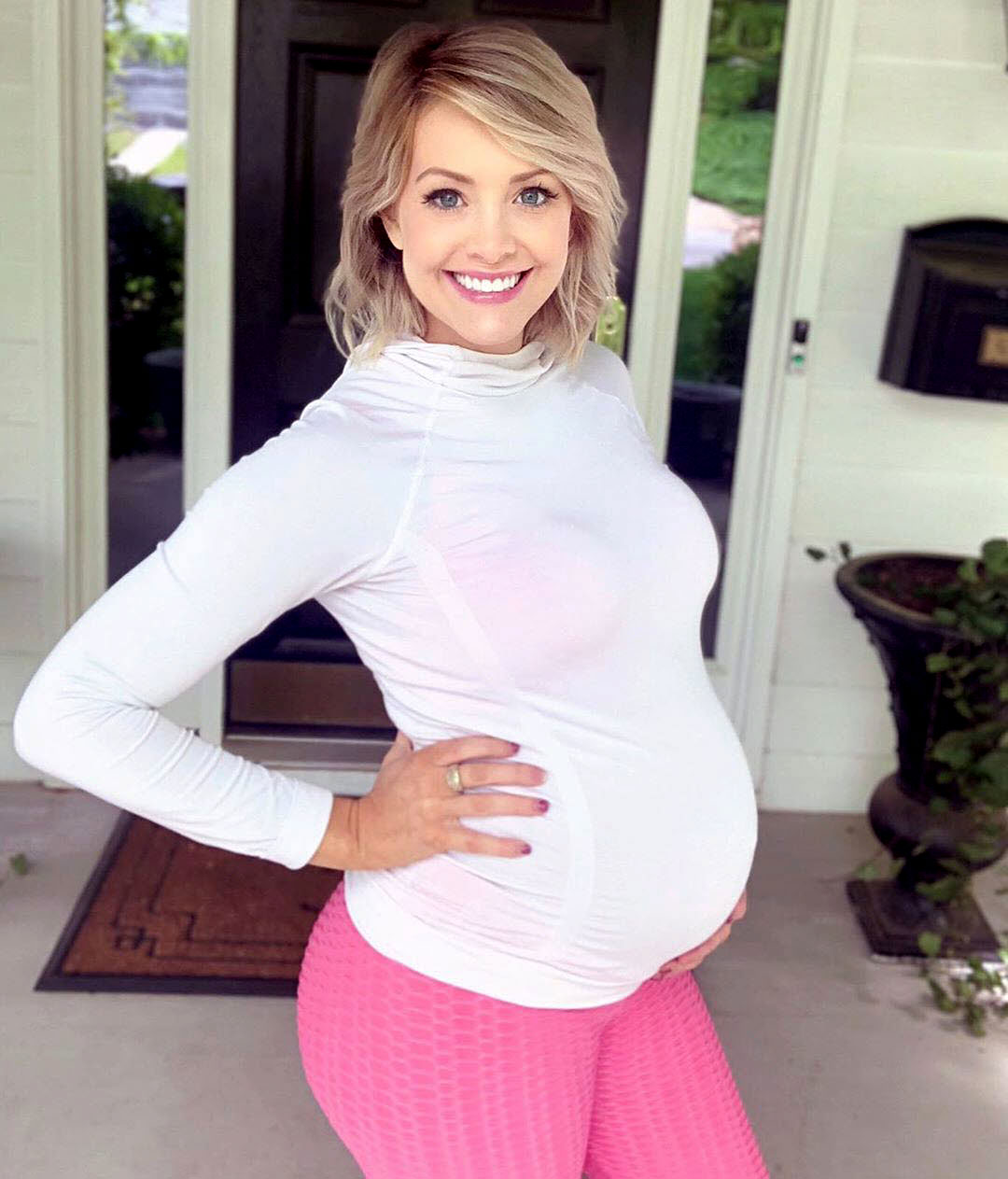 BiP’s Jenna Cooper’s Pregnancy Pics: Baby Bump Album | Us Weekly