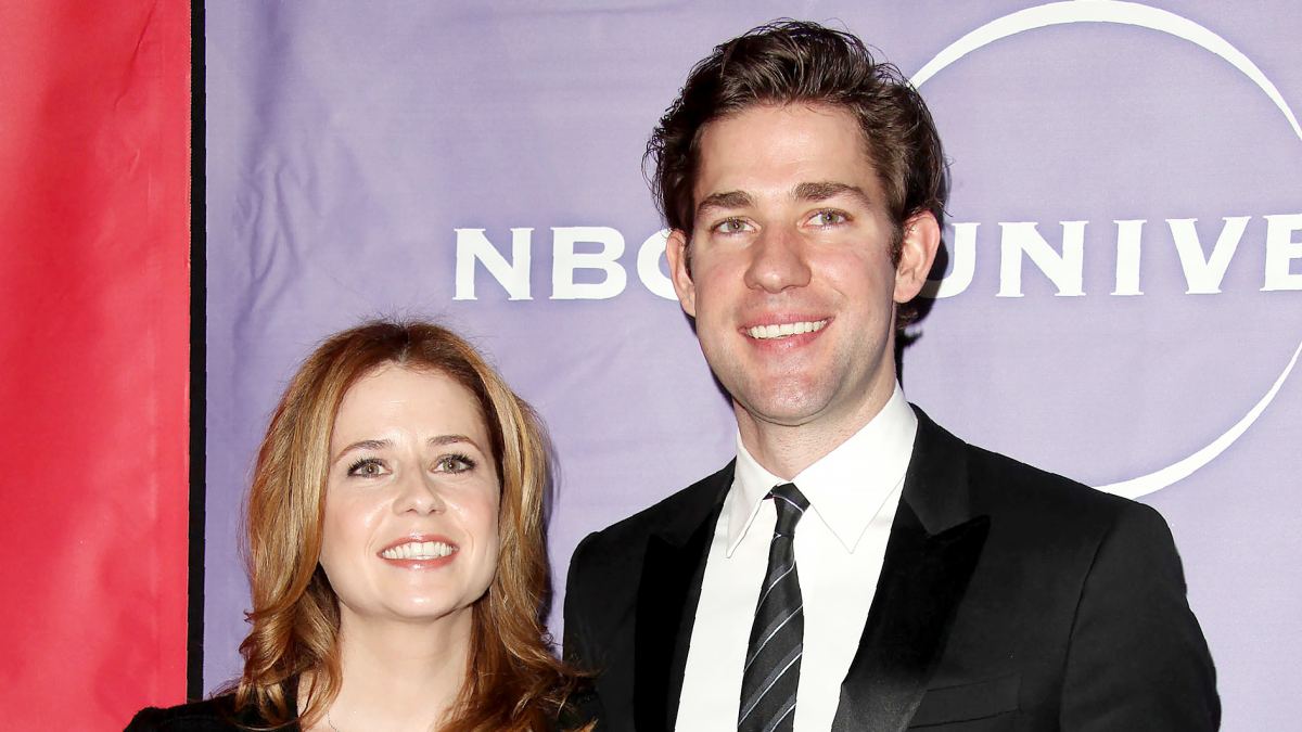 Jenna Fischer Reacts to Awkward Question About John Krasinski Ring