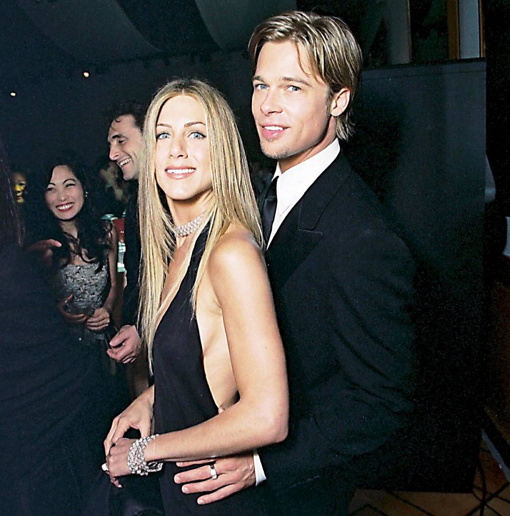 Jennifer Aniston and Brad Pitt attend the Vanity Fair Oscar Party in 2000 Melissa Etheridge Says She Loved Brad Pitt and Jennifer Aniston Together