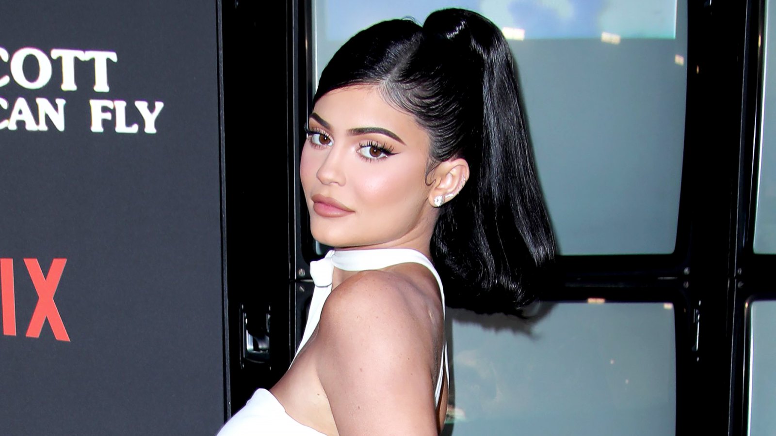 Kylie Jenner Claps Back at Troll Criticizing Her Post-Baby Body