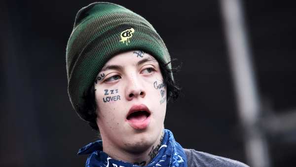 Lil Xan Suffers a Panic Attack Amid Coronavirus Pandemic Stress