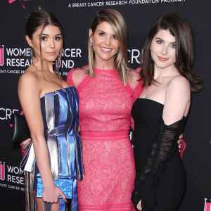 Olivia Jade, Lori Loughlin and Bella Giannulli Rowing Photos Surface