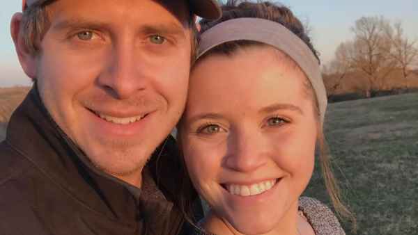 Pregnant Joy Anna Duggar Shares Ultrasound baby girl