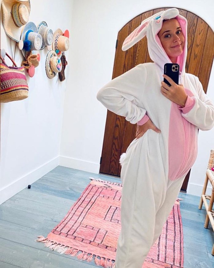Pregnant Katy Perry Dresses Baby Bump in Easter Bunny Onesie