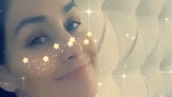 Pregnant Nikki Bella Jokes She Cant Even Walk Anymore Thanks to Swollen Feet