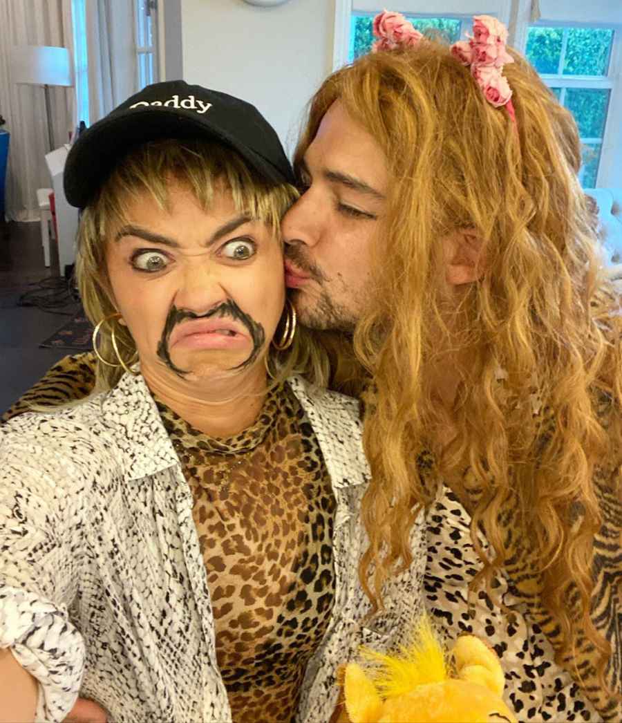 Sarah Hyland and Wells Adams Dress Up as Joe Exotic and Carole Baskin