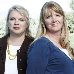 Sister Wives Sneak Peek Janelle Brown Christine Brown Reflect on Their Interesting Coparenting Relationship
