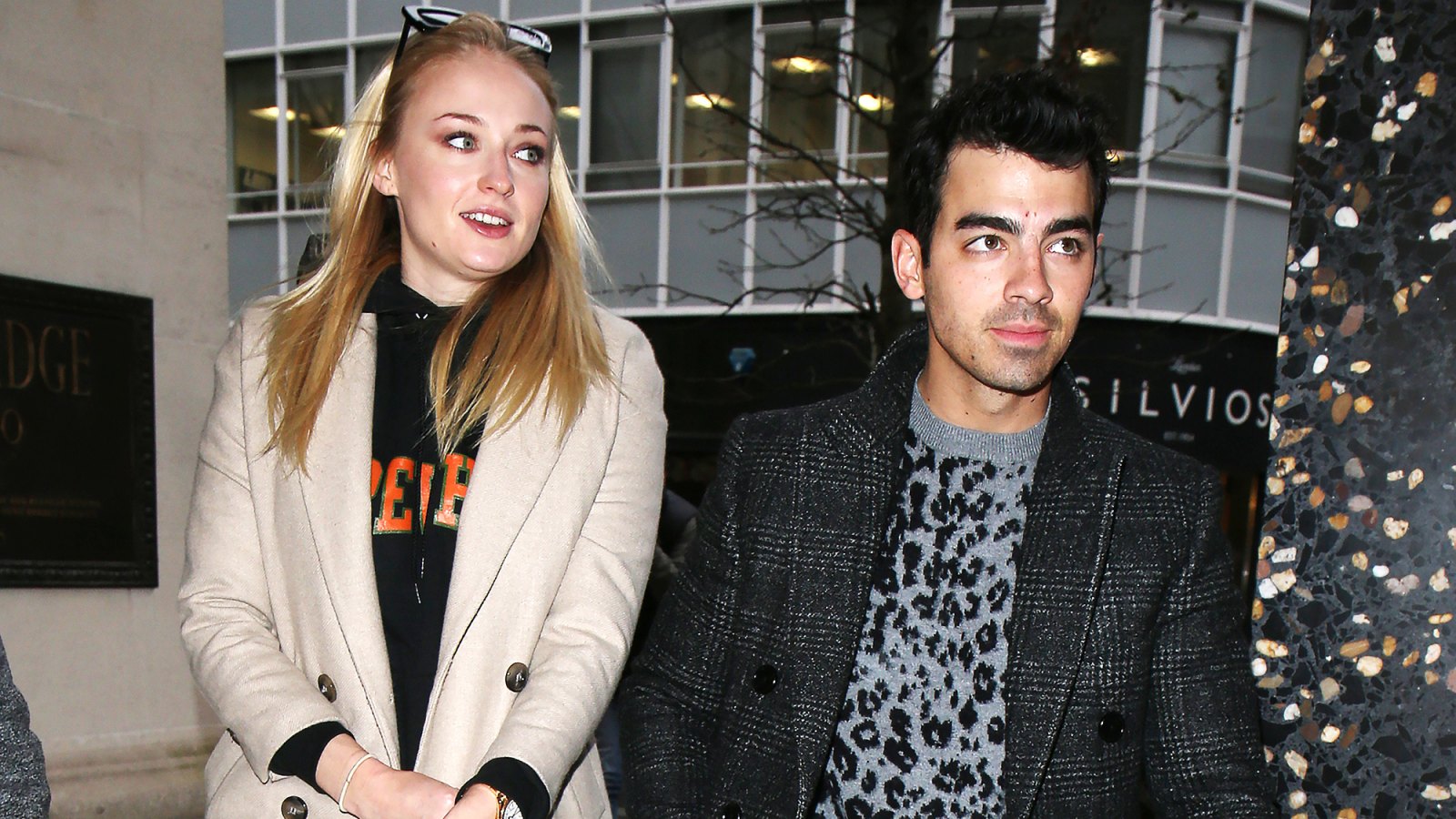 Sophie Turner Joe Jonas donate meals LA