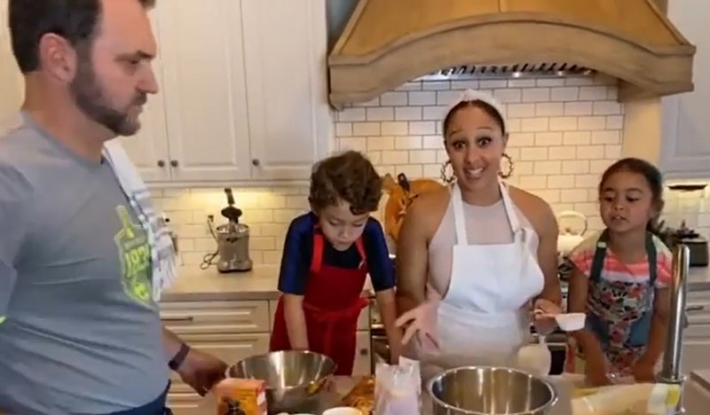 Stars Staying Busy in the Kitchen Amid the Coronavirus Pandemic Tamera Mowry