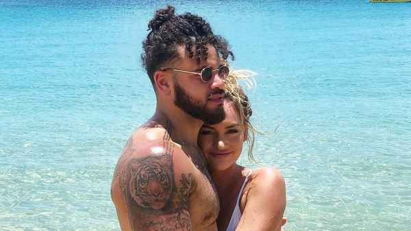 Taylor Selfridge Gives First Glimpse of Her and Cory Wharton’s Newborn Daughter