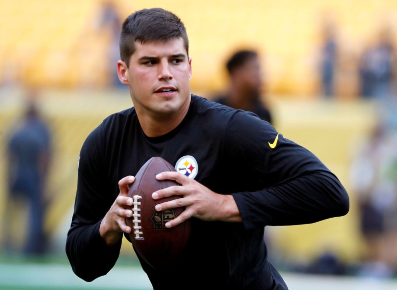 Who Is Mason Rudolph 5 Things Know About the Steelers Quarterback Spotted With Bachelor Hannah Ann Sluss
