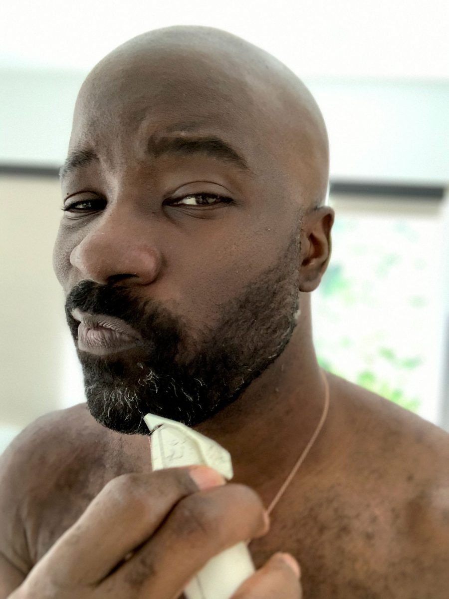 9am Shaving Mike Colter Typical Day in Quarantine During the Coronavirus Outbreak