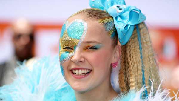 Every Time JoJo Siwa’s Gone Without Her Signature Ponytail and Bow