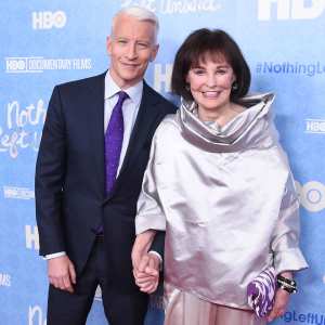 Anderson Cooper Told Late Mom Gloria He Was Going to Have a Baby Before Her Death