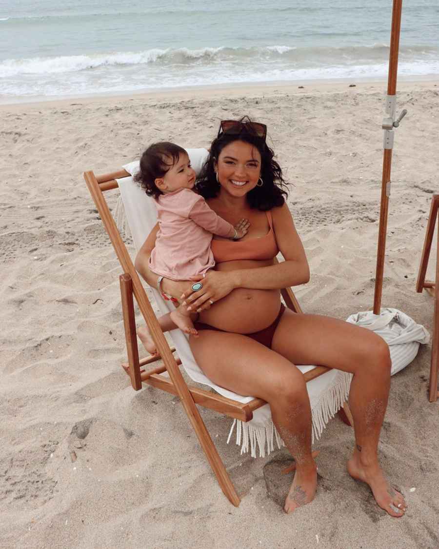 Bekah Martinez daughter baby bump beach