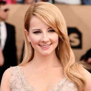 Big Bang Theory Melissa Rauch Gives Birth 1st Child