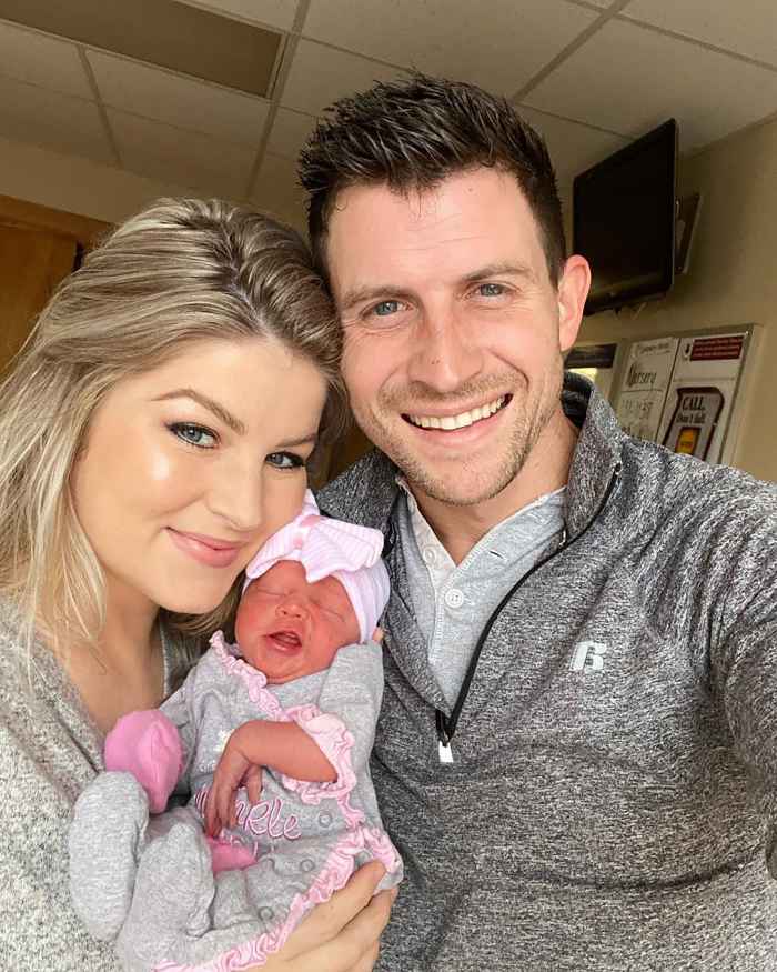 Erin Bates and Chad Paines 3 Kids Meet Newborn Sister Holland for 1st Time