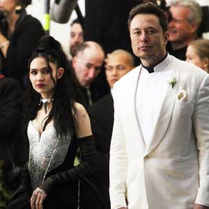 Grimes Fires Back at Elon Musk After He Corrects a Typo in Her Tweet Explaining Their Sons Unique Name