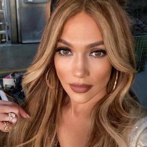 Jennifer Lopez Manicurist Tom Bachik