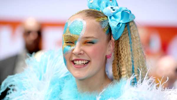 JoJo Siwa Used to Go a Week Without Taking Her Ponytail Out on Dance Moms p