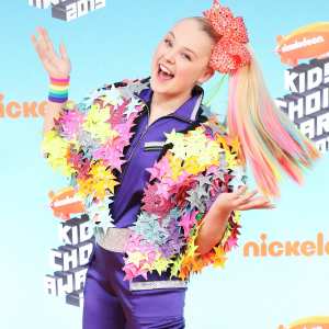 JoJo Siwa pony tail bow