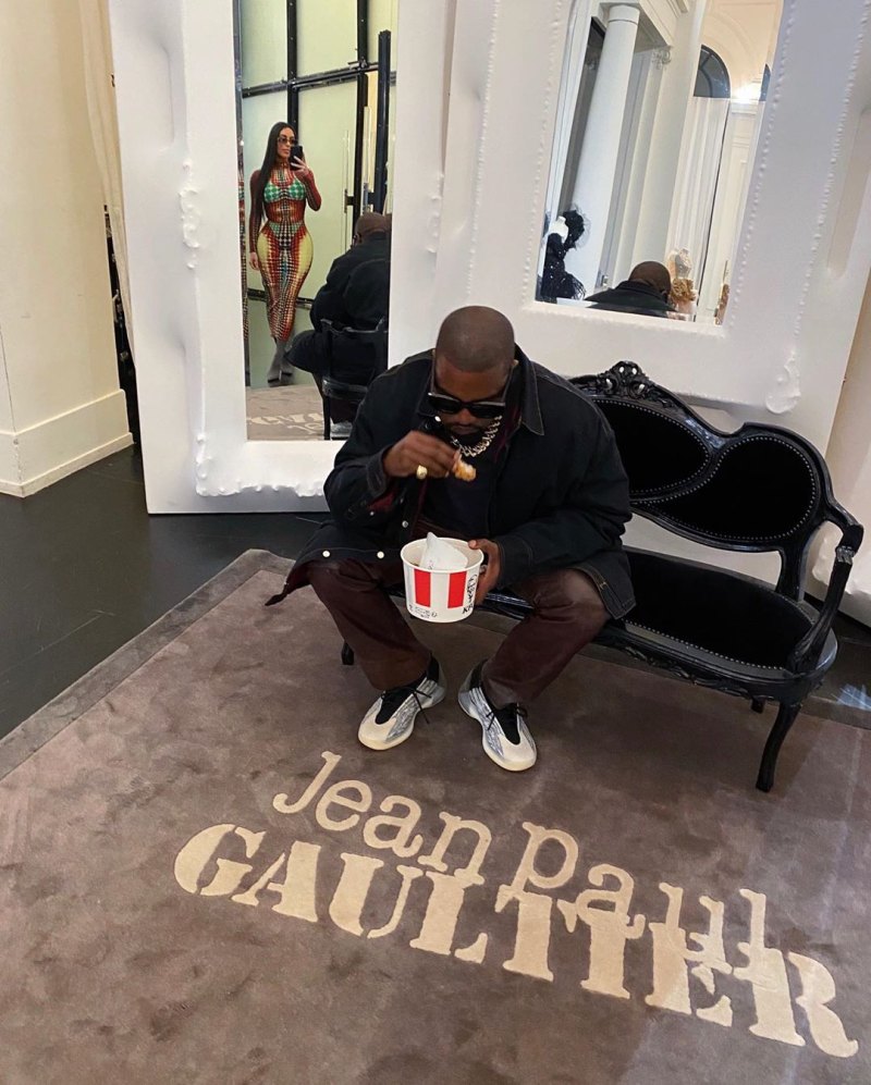 Kanye West eating KFC