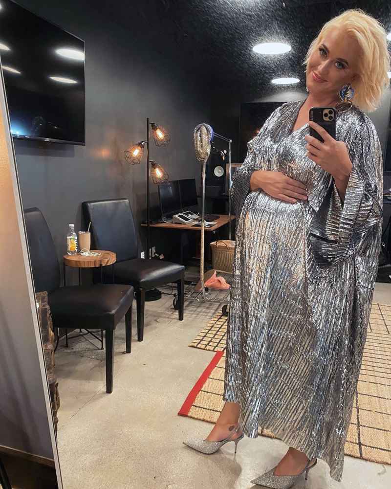 Katy Perry's Latest Ensemble Is All About Her Baby Bump