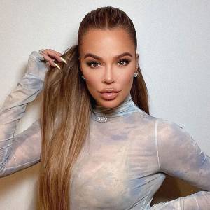 Khloe Kardashian Claps Back, Jokes That She Gets a ‘Weekly Face Transplant’