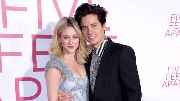 Lili Reinhart and Cole Sprouse Five Feet Apart Destructive Twitter
