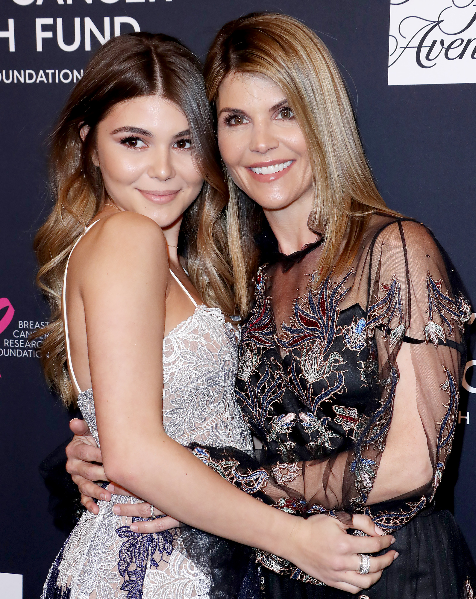 Lisa Rinna Throws Shade at Lori Loughlin and Olivia Jade Giannulli Over College Scandal 1