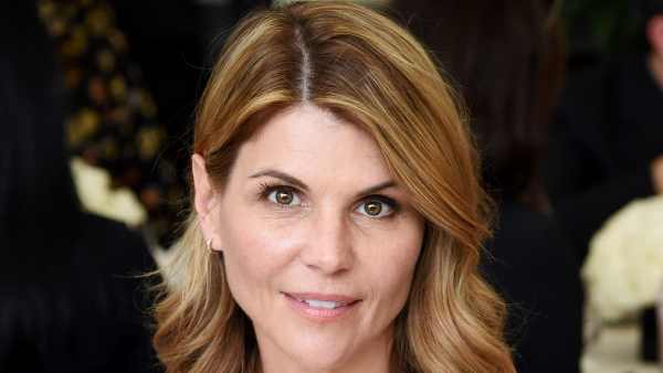 Lori Loughlin Longing College Scandal Nightmare Be Over