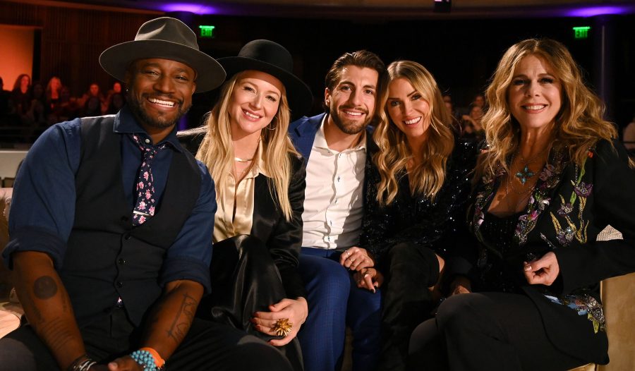 e Diggs, Jewel, Jason Tartick, Kaitlyn Bristowe, Rita Wilson Main Tay Listen to Your Heart Recap