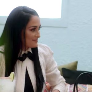 Nikki Bella Pregnant Tells Her Mom Kathy Colace Shes Late Total Bellas Preview