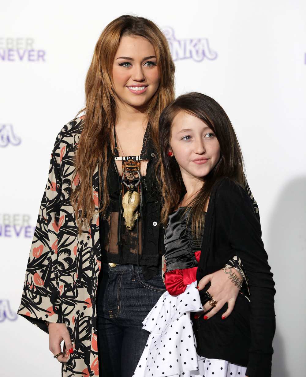 Noah Cyrus Says Growing Up as Miley Cyrus’ Sister Was ‘Unbearable’