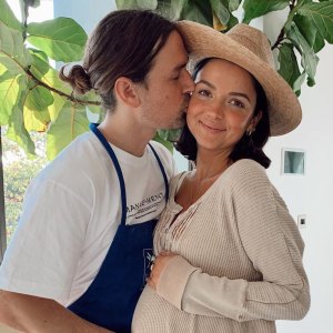 Pregnant Bekah Martinez Details Home Birth Plan 2
