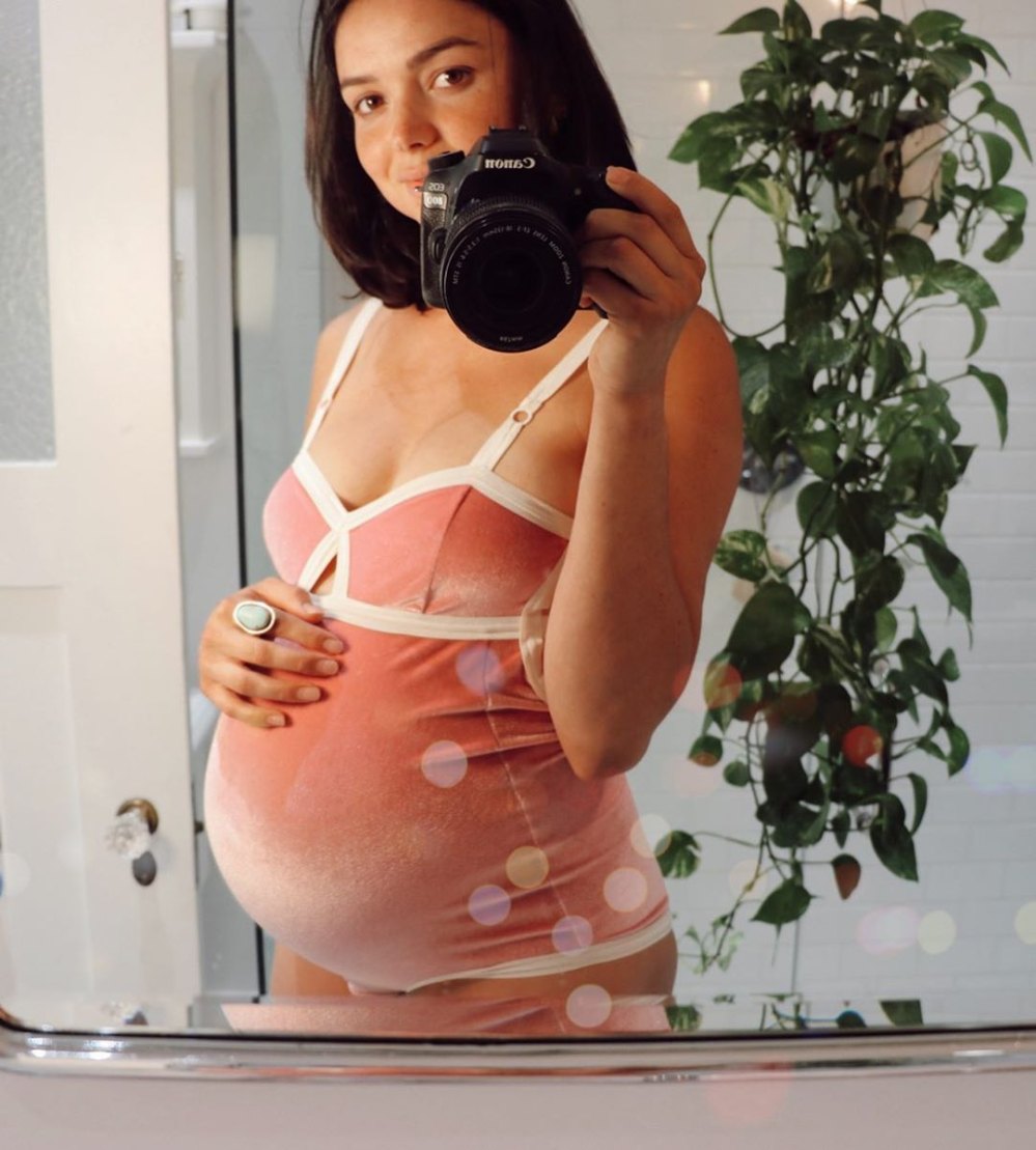 Pregnant Bekah Martinez Details Home Birth Plan