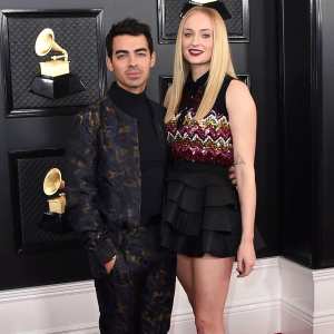 Pregnant Sophie Turner Shows Her Baby Bump While Walking With Joe Jonas Grammy Awards