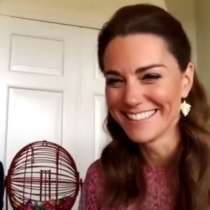 Prince William Duchess Kate Played Bingo With Elderly