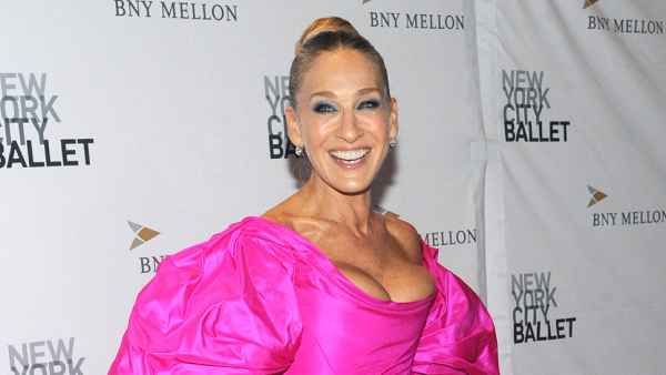 Sarah Jessica Parker Pink Dress Hocus Pocus
