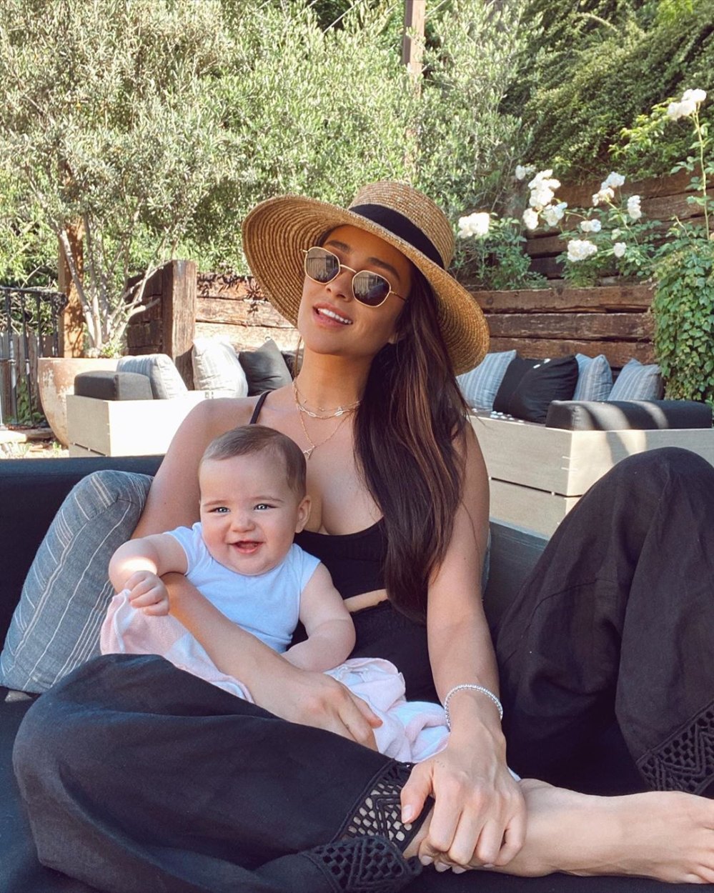 Shay Mitchell Daughter Atlas Sweetest Moments Pics 