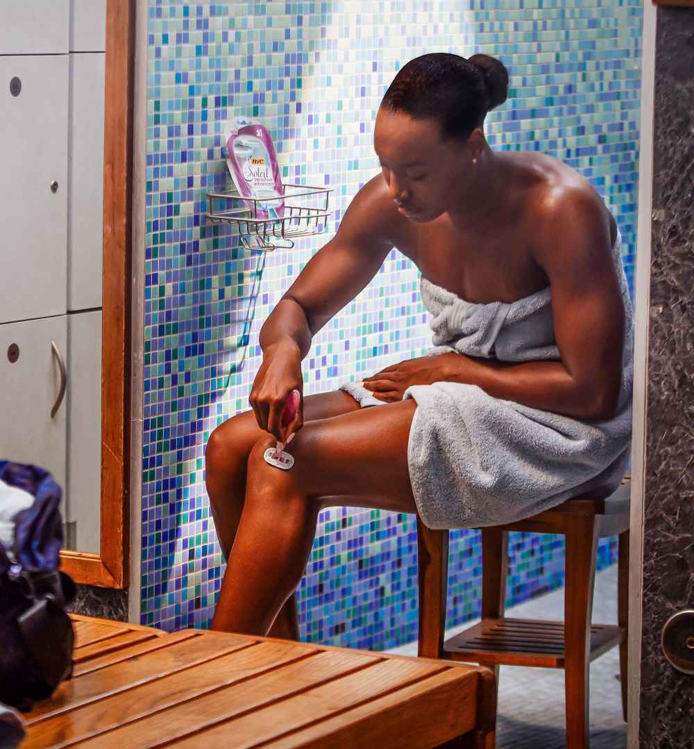 How Olympic Swimmer Simone Manuel Gets Her Legs So Smooth